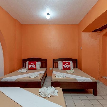Zen Rooms Calle Crisologo วีกัน ภายนอก รูปภาพ