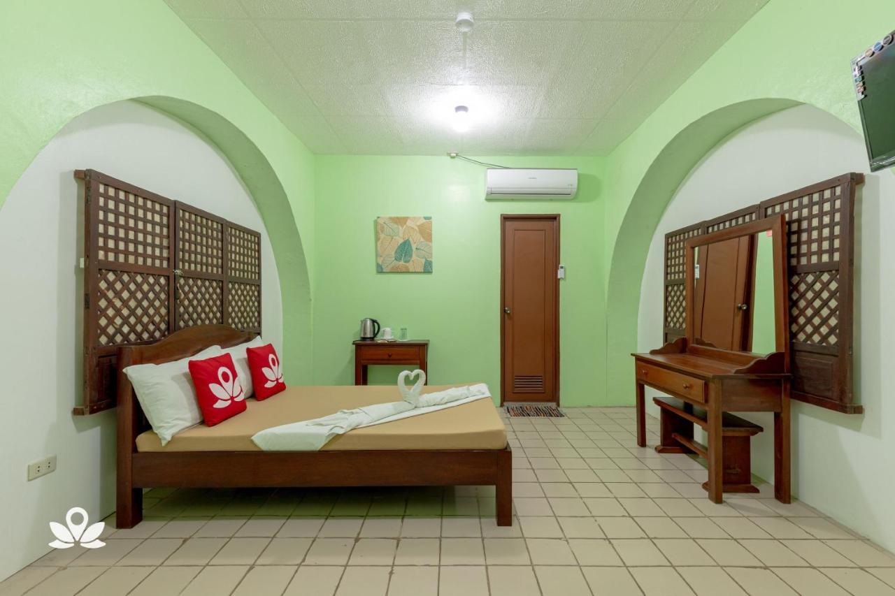 Zen Rooms Calle Crisologo วีกัน ภายนอก รูปภาพ