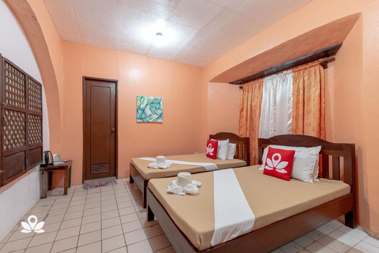Zen Rooms Calle Crisologo วีกัน ภายนอก รูปภาพ